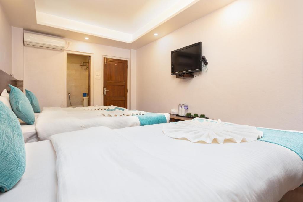 Deluxe Triple Room