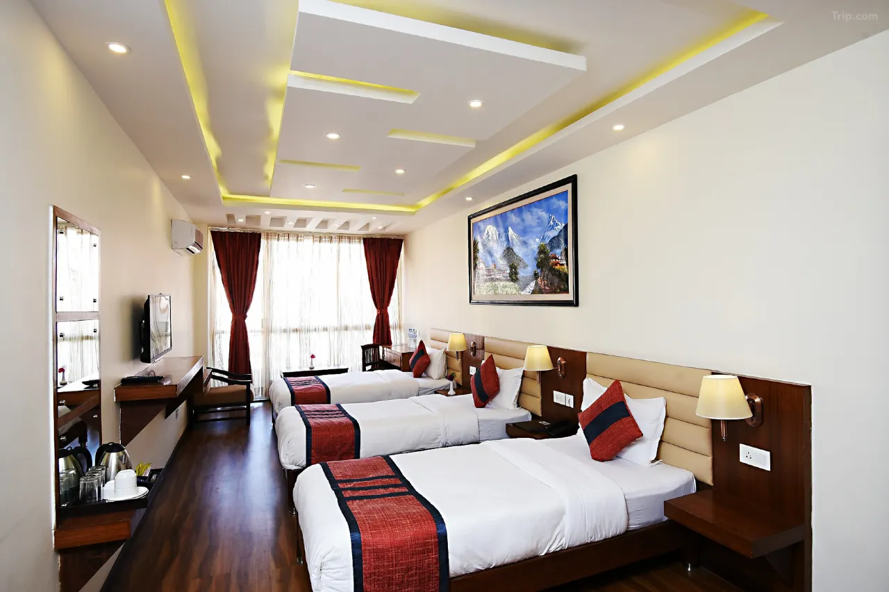 Deluxe Triple Room