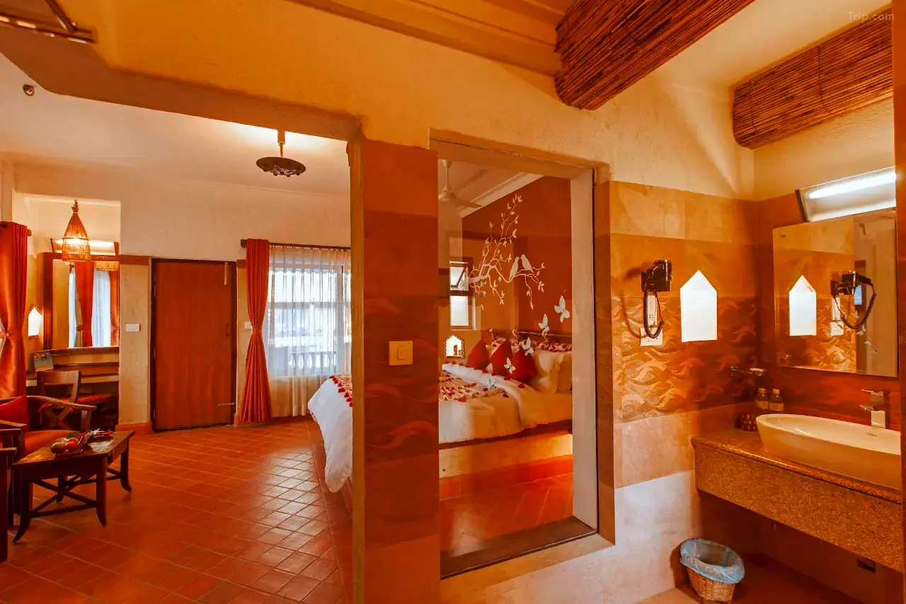 Honeymoon Suite