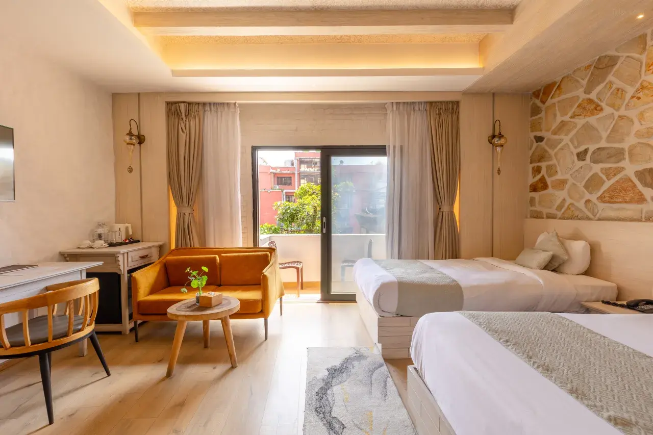 Superior Deluxe Room With Bathtub