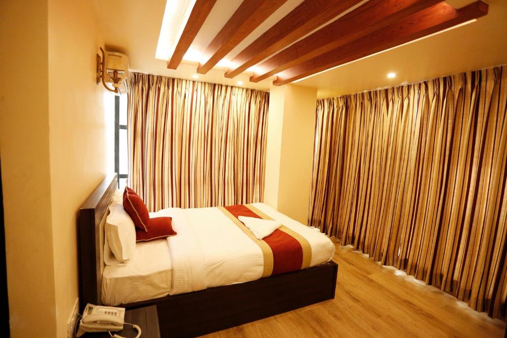 Deluxe Single Room