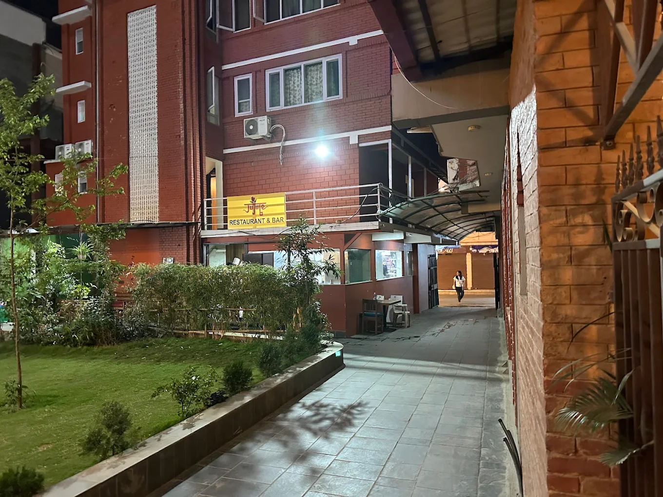 Hotel Buddha — 3