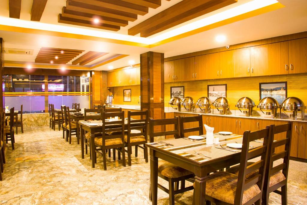 Hotel Yellow Pagoda Pokhara — 4