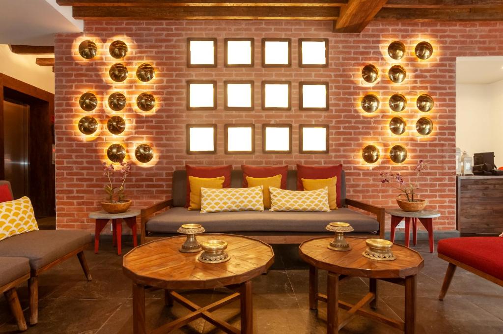 Hotel Roadhouse, Kathmandu- Contemporary Boutique Hotel — 3
