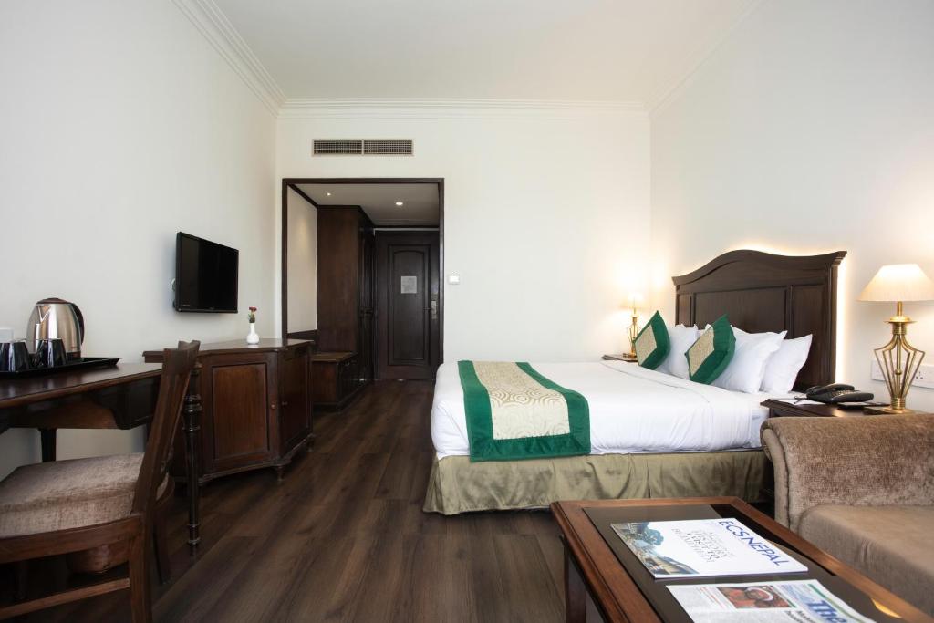 Deluxe Double or Twin Room