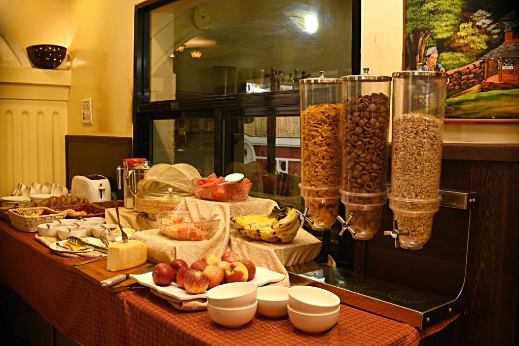 DOM Himalaya Hotel — 4