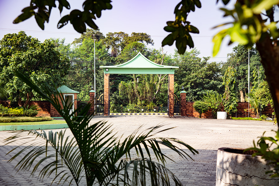 Zambal Hotel — 4