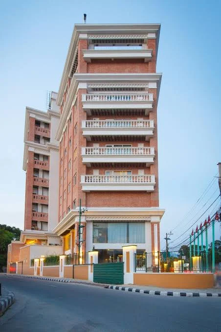 Hotel Ambassador by ACE Hotels — 4
