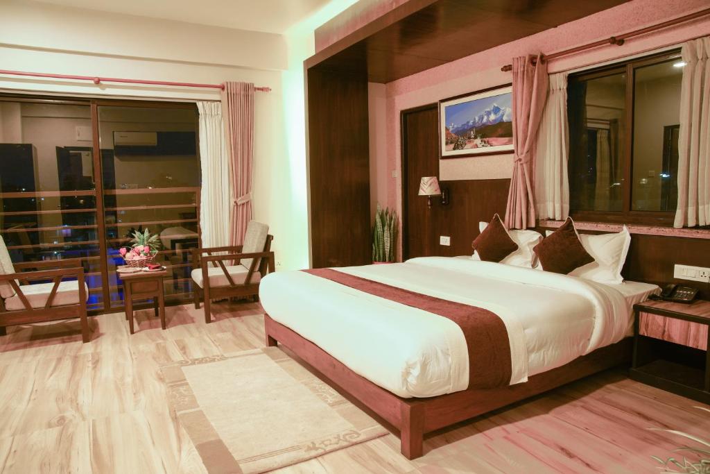 Deluxe Suite