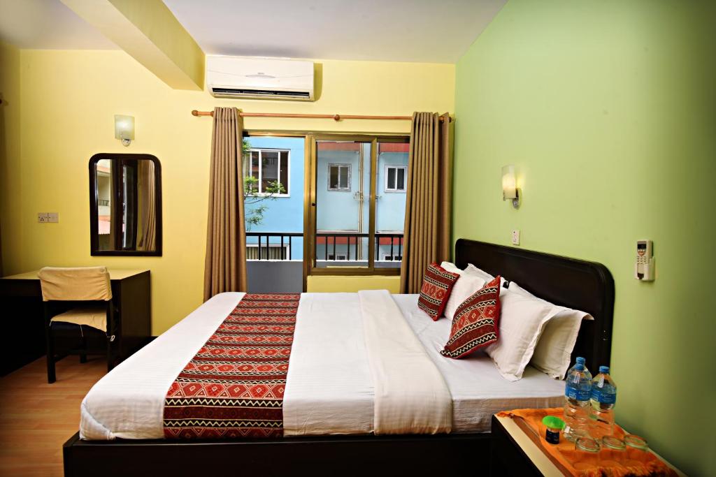 Deluxe Double or Twin Room