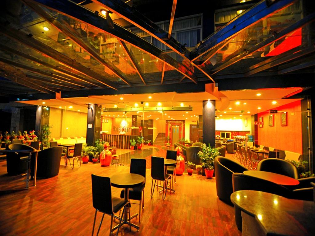 Hotel City Inn - Mountain View — 4