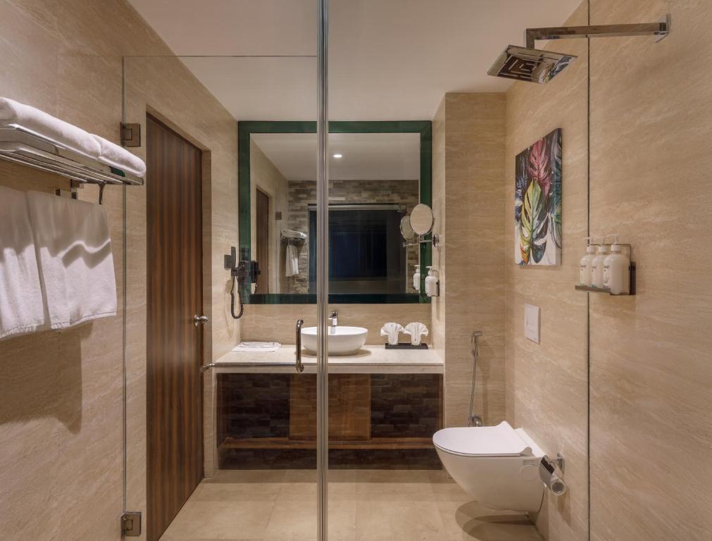 Premium Twin Room with Hills View