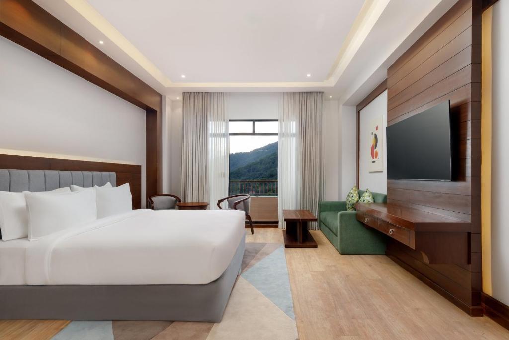 Premium King Room