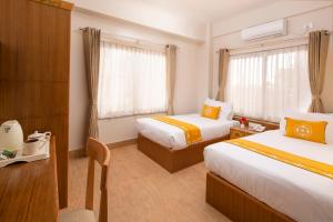 Twin Room with Balcony