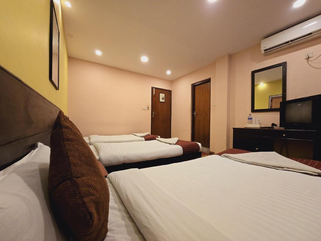 Superior Deluxe Triple Room