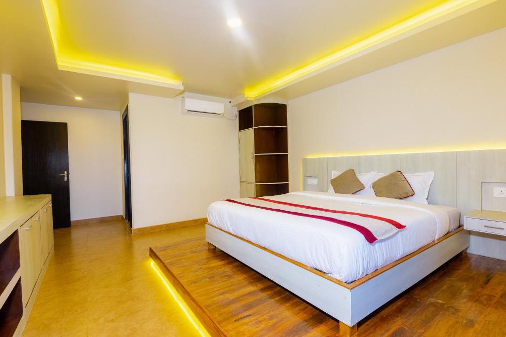 POMs Penthouse — 3