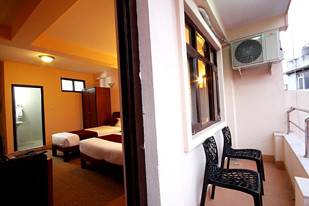 Deluxe Double or Twin Room