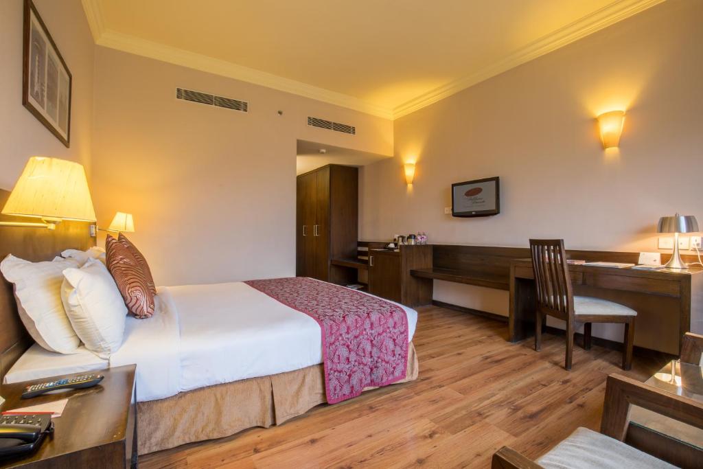 Deluxe Double or Twin  Room