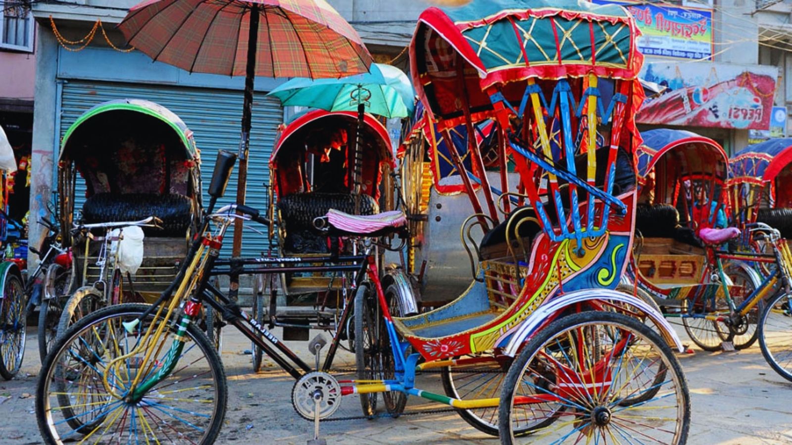 Getting Around Kathmandu & Beyond: InDrive, Pathao, Buses, Rickshaws, and More