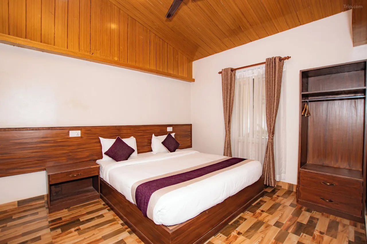 Busy Bee Resort, Pokhara — 4