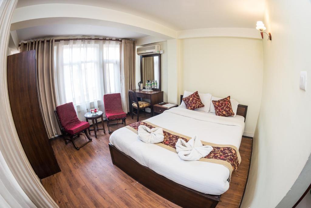 Hotel Yambu — 3