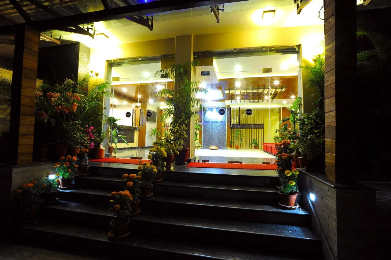 Hotel Queens Park — 6