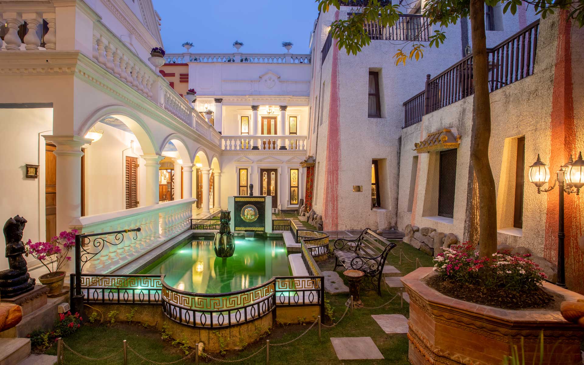 Baber Mahal Vilas — 4