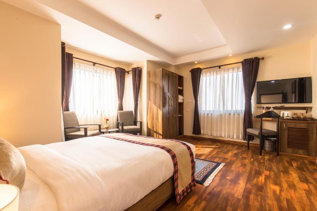Deluxe Double or Twin Room
