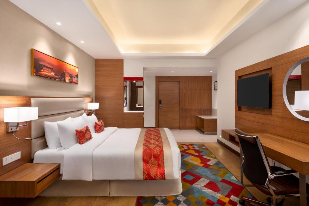 Deluxe King Room
